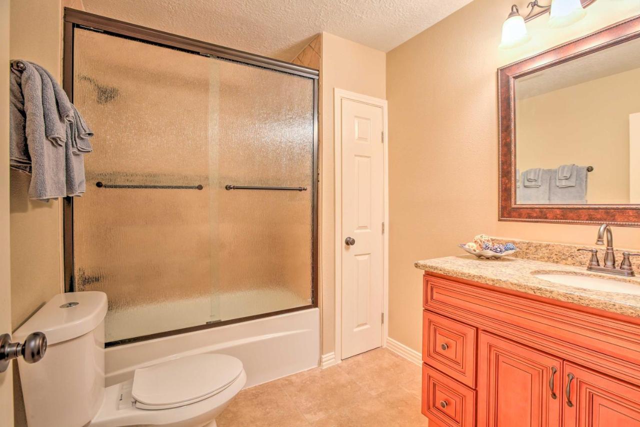 Spacious Kemah Clear Lake Home With Porch And Fire Pit Extérieur photo